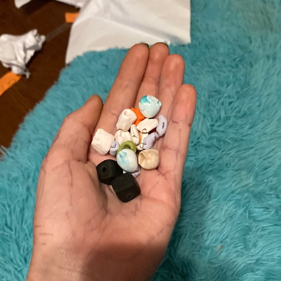 The left overs - Picture 1 of 7